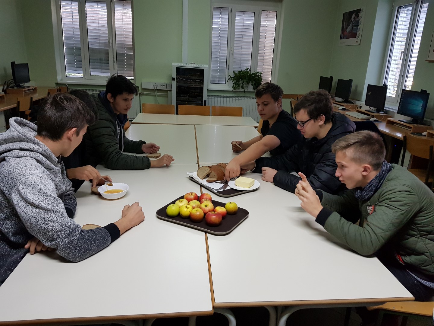 20181116 075759 Large