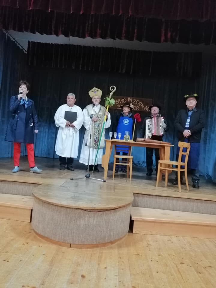 74427815 2570901792932630 5972302228684275712 n