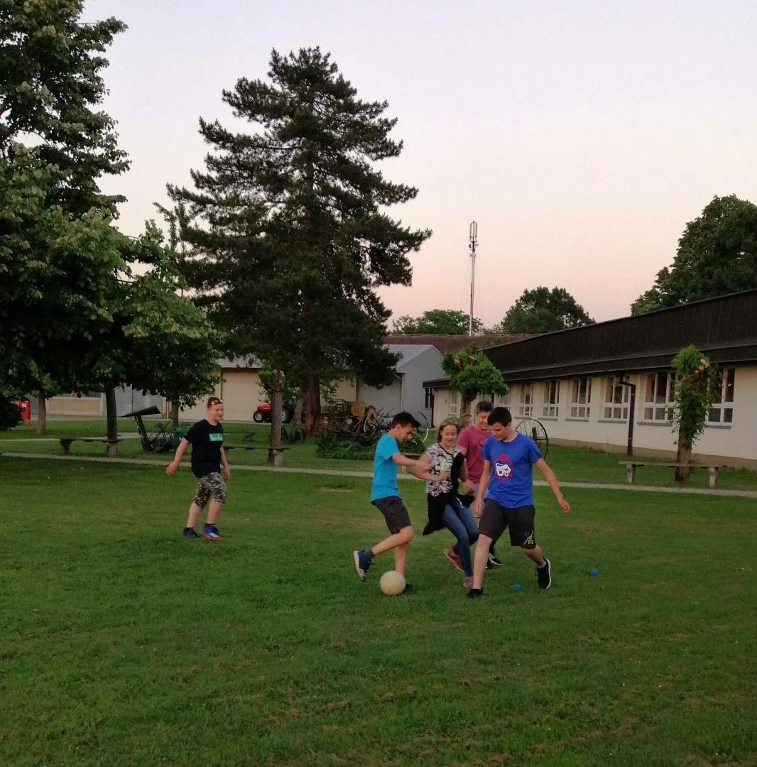 IMG 20190607 204536 2 Large